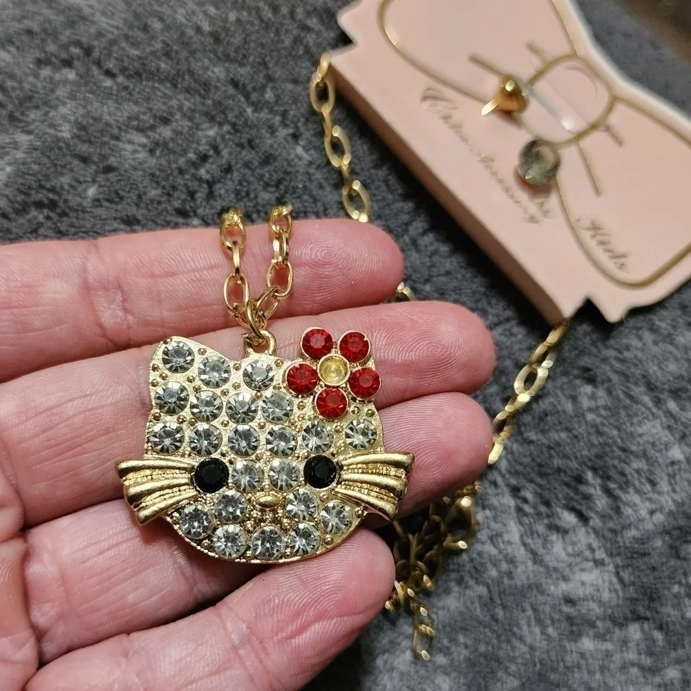 NWT Chloe Accessory Hello Kitty Gold Tone Rhinstone Necklace Earrings Set New